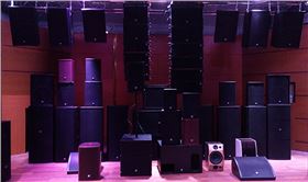 爵士龍舞臺音響設備