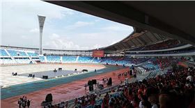 什么叫線陣音響?JSL爵士龍音響告訴你