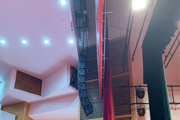 舞臺音響設(shè)備中調(diào)音臺使用注意事項